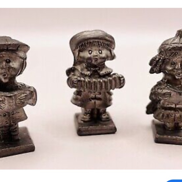 Vintage Royal pewter Christmas holiday carolers figurine lot of three new in box - Picture 5 of 6